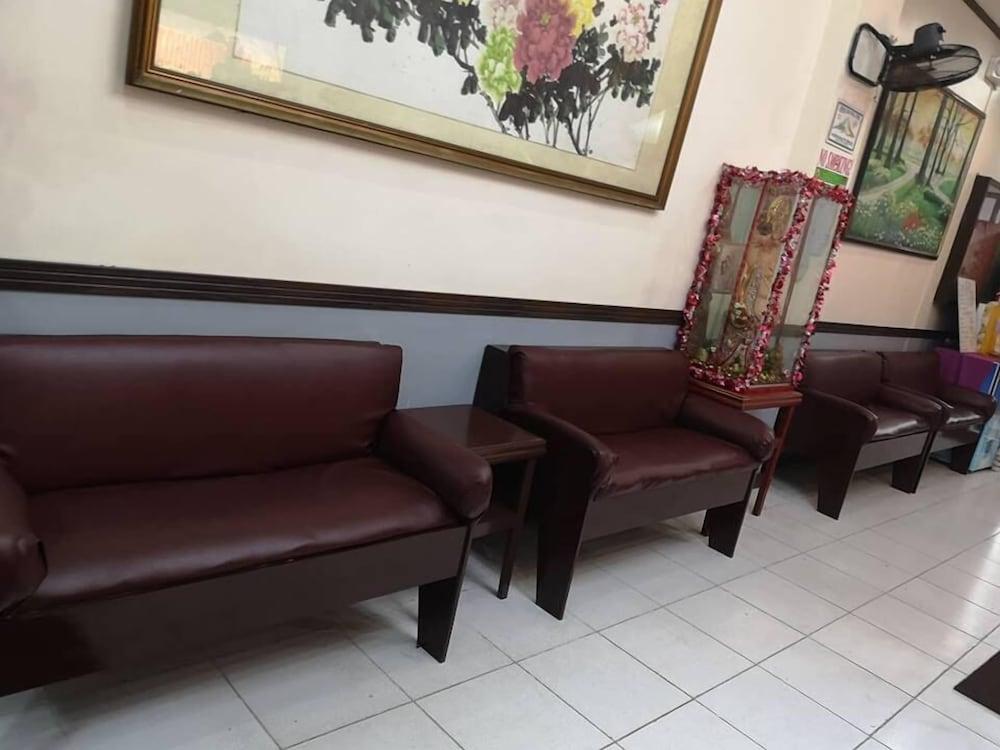 Magayon Hotel Legazpi City Exteriör bild